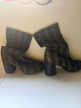 Women's Black Heeled Ankle Boots with Gold Wave Detailing